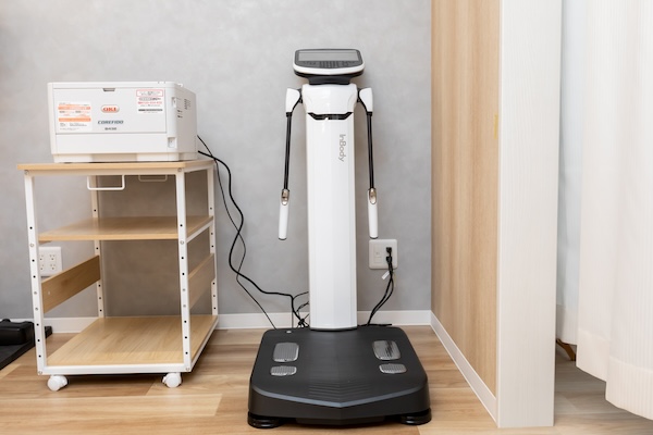 体成分分析装置 (InBody 580) - 体組成の”見える化”でリハビリ・健康管理に活用